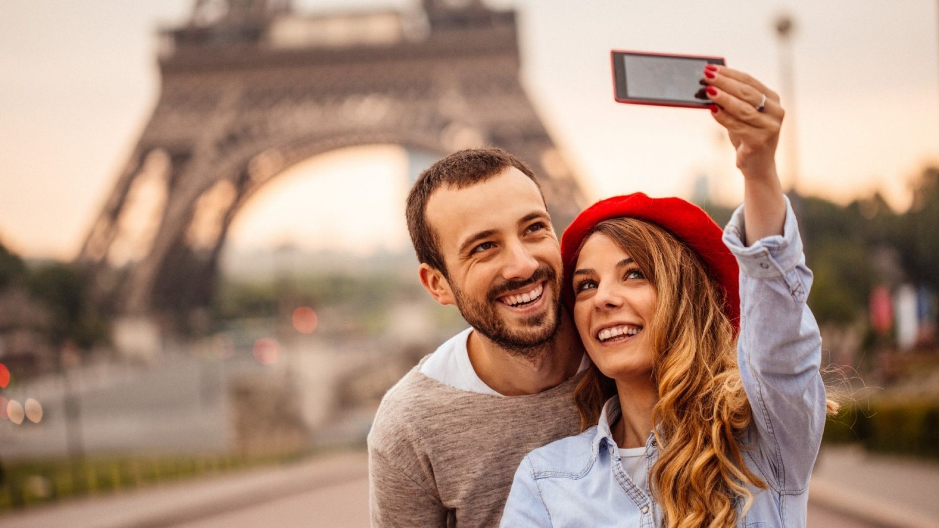 Франция: 7 странни закона, които може би нарушавате като туристи