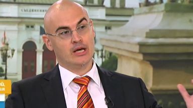 Първата телевизионна изява на номинирания от Има такъв народ за