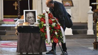 Стотици се събраха за да почетат паметта на Радосвет Радев
