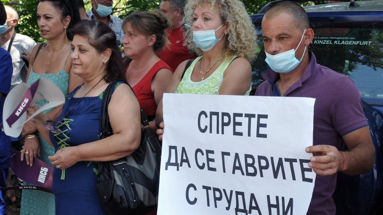 Медици от Центровете за спешна медицинска помощ в София и