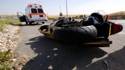 25-годишен моторист загина след сблъсък с куриерски микробус край Монтана