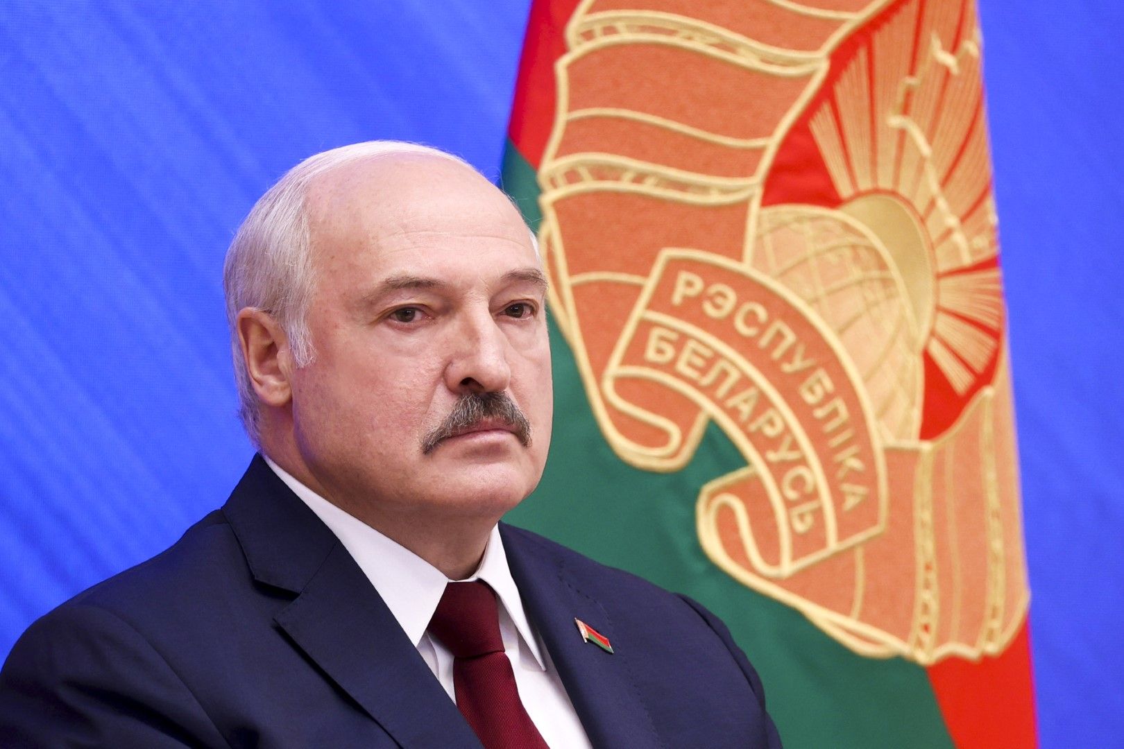 Правителството на Александър Лукашенко оттегли съгласието си за назначаване на Джули Фишър за посланик на САЩ в Минск и поиска Вашингтон да съкрати броя на служителите на посолството си