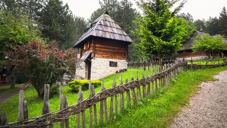 В Сърбия по селски: Етно село Сирогойно