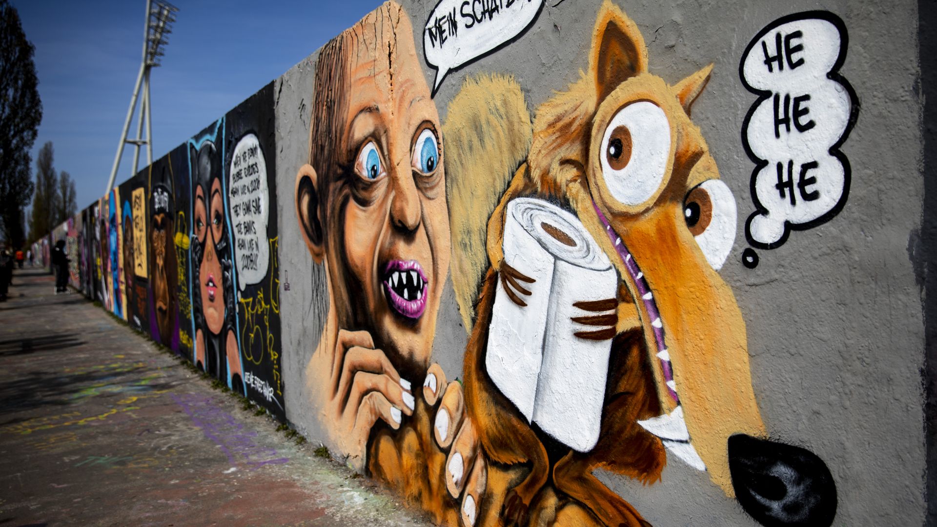 Останките от Берлинската стена 60 г. след създаването ѝ:  Стрийт арт и факти