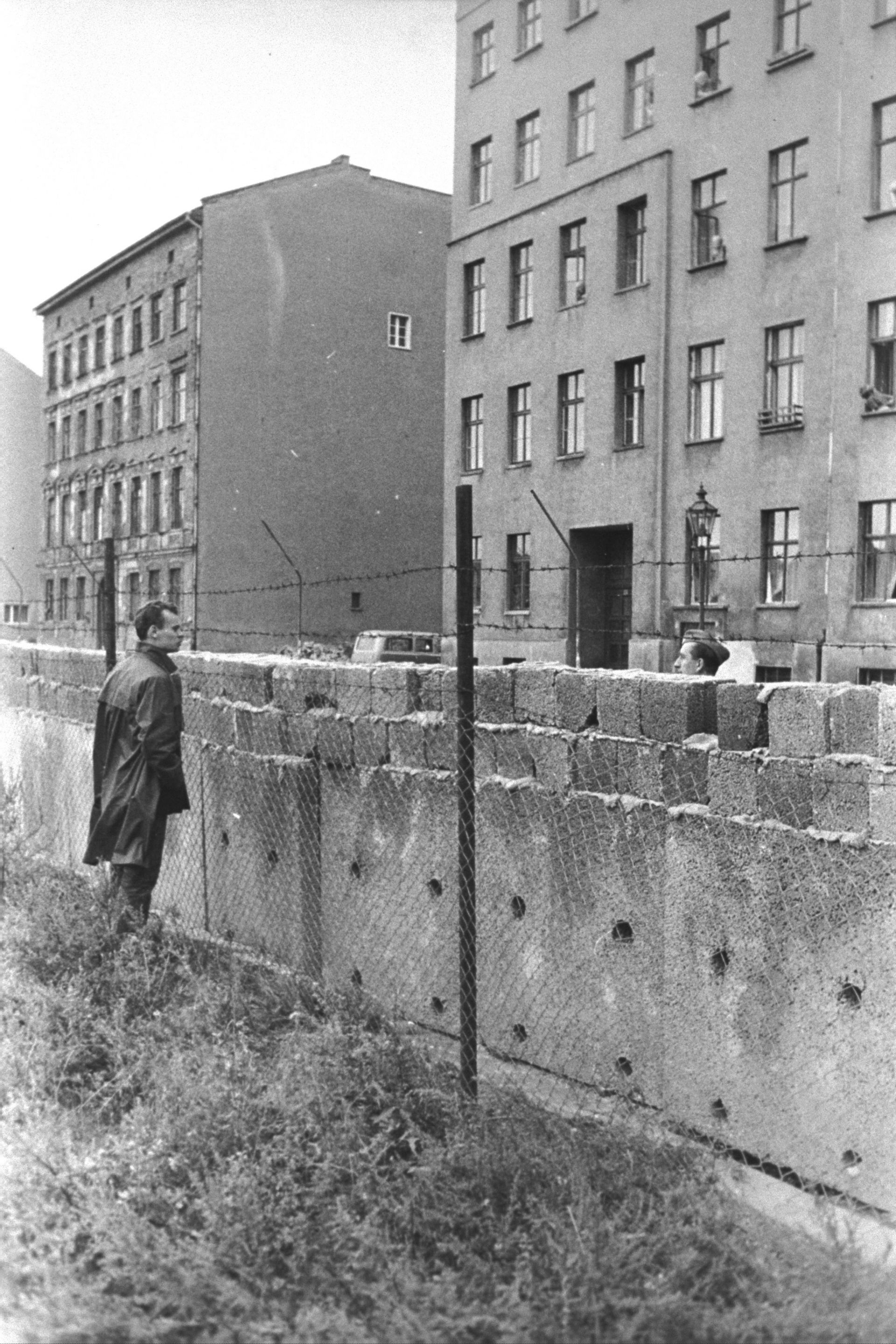 Кадри от строежа на стената - 1961 г. 
