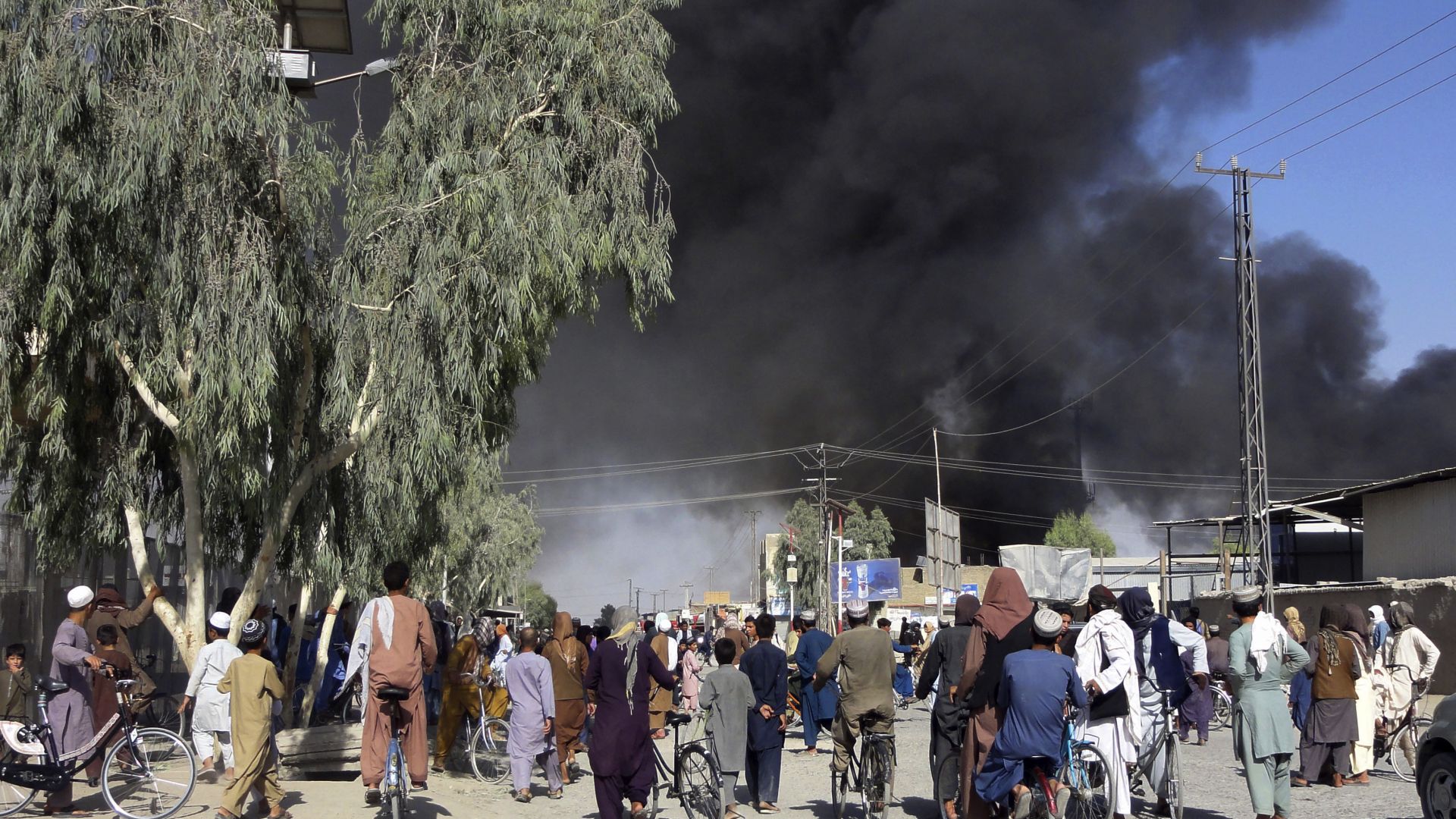 Талибаните принудиха Чехия да евакуира посолството си в Кабул, страх и във Франция