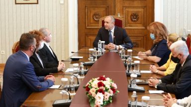 Днес беше първият ден в който президентът проведе серия от