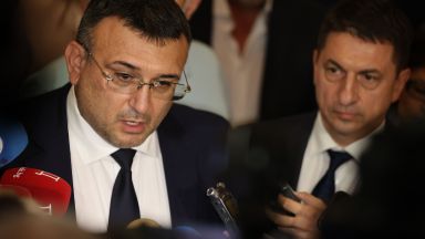 Искам да се извиня съжалявам за тази случка която ни