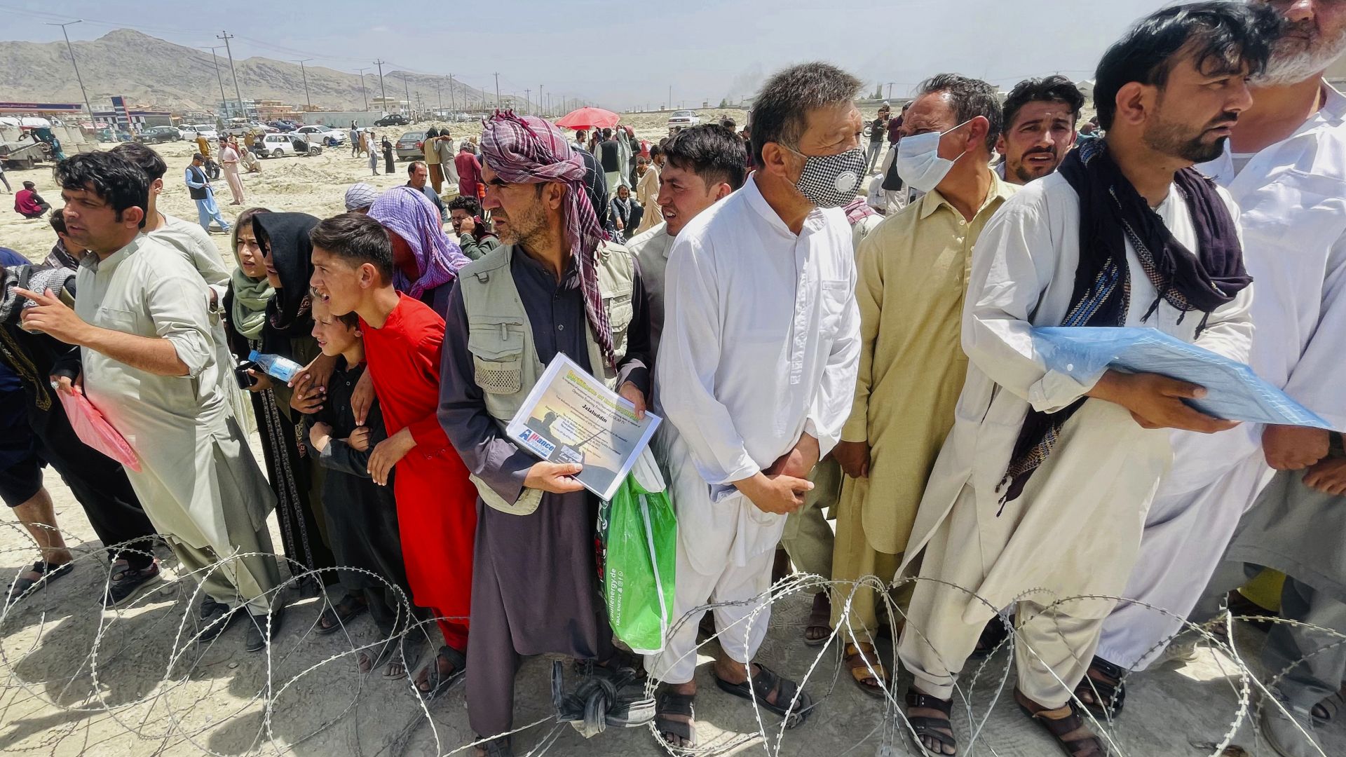 Даваме убежище на до 70 афганистанци и семействата им