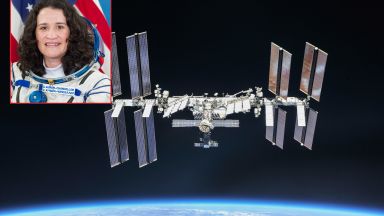 Русия: Астронавтка на САЩ нарочно проби дупка в МКС