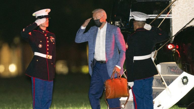 Рейтингът на американския президент Джо Байдън спадна със 7 процентни