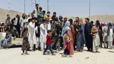 Войски верни на бившия вицепрезидент на Афганистан Амрула Салех водят