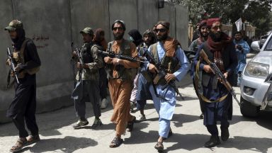 Нравствената полиция на талибаните забрани празнуването на свети Валентин