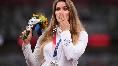 Полякиня продаде олимпийското си сребро, за да помогне на 8-месечно бебе
