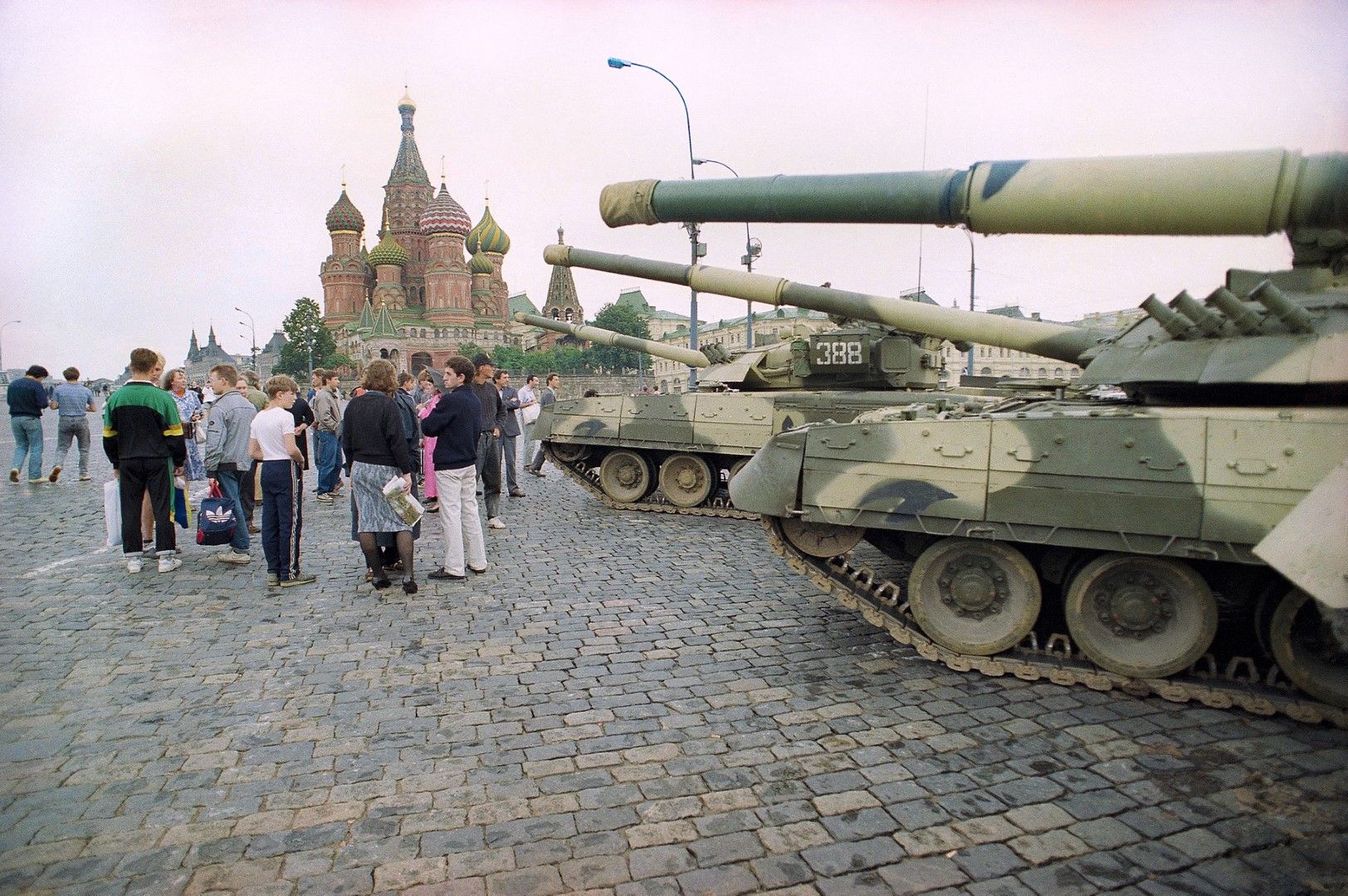 Танкове в Москва по време на науспешния пуч