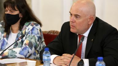 Главният прокурор Иван Гешев отново изненадата депутатите от правната комисия