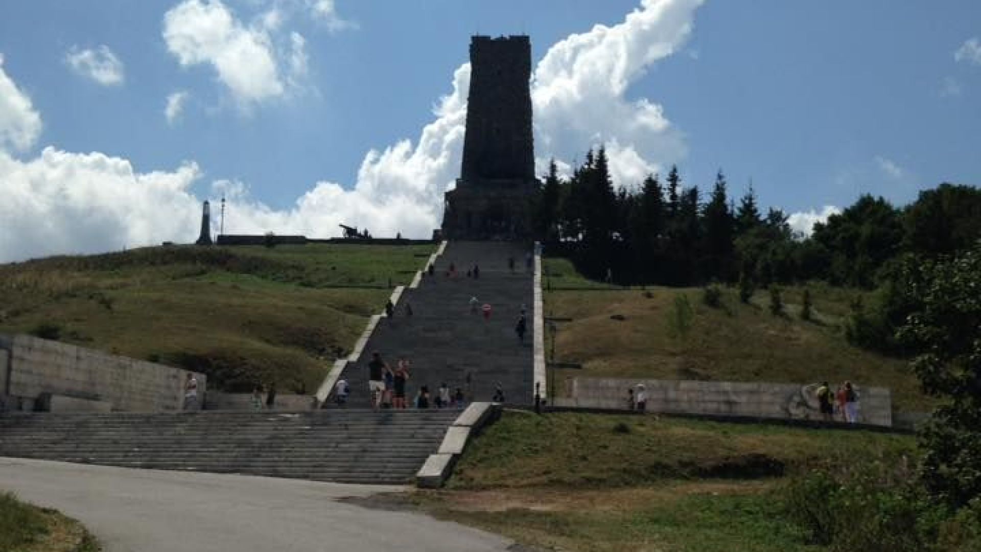 Готов е работният проект за консервация и реставрация на паметника на връх Шипка