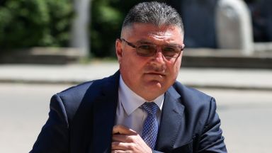 Служебният министър на отбраната Георги Панайотов ще бъде новият посланик