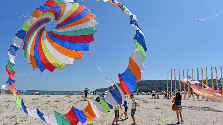 Чаканият с нетърпение всяка година Фестивал на хвърчилата - Въздушни