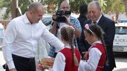 Румен Радев: До петък връчвам третия мандат, всички опции са възможни