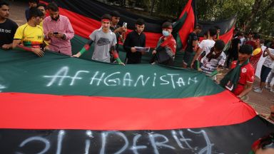 Откриха десетки мигранти в ловно стопанство над Ихтиман съобщи