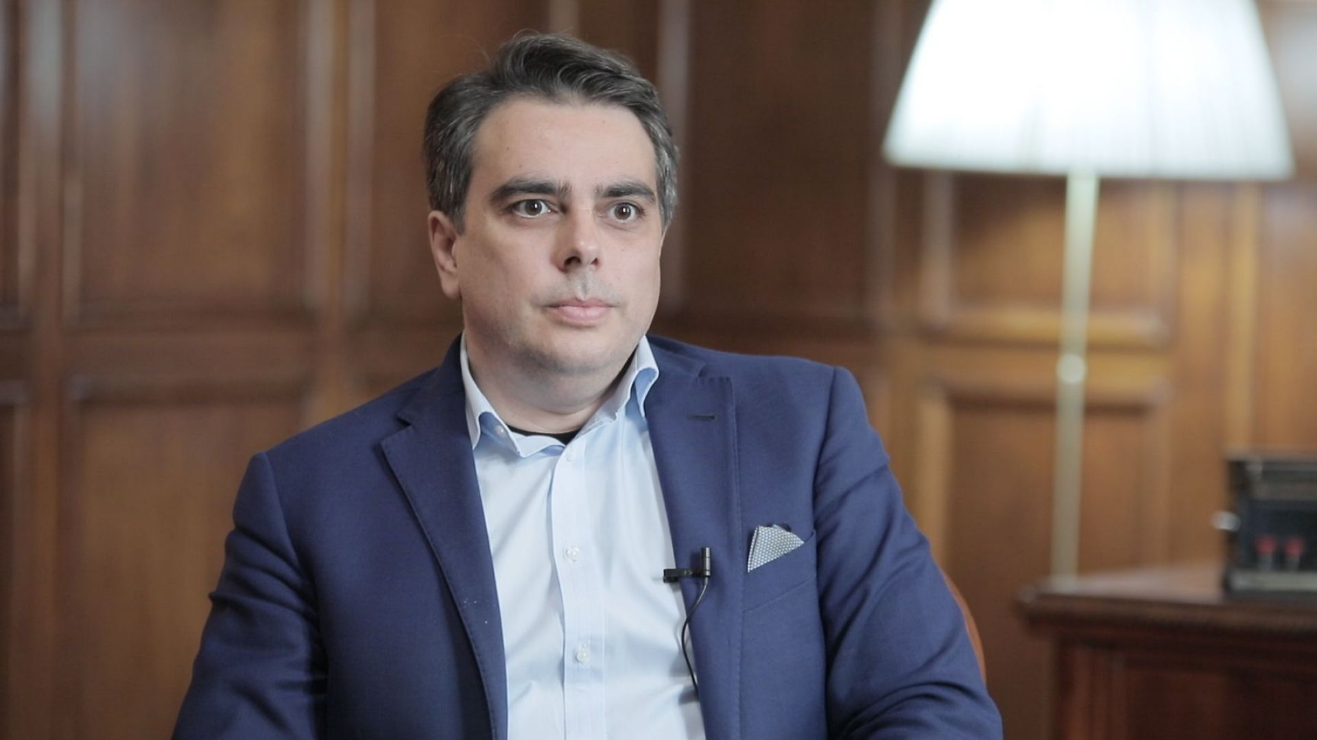 Асен Василев: Ще видя дали има съмишленици, с които можем да направим нещо за България 