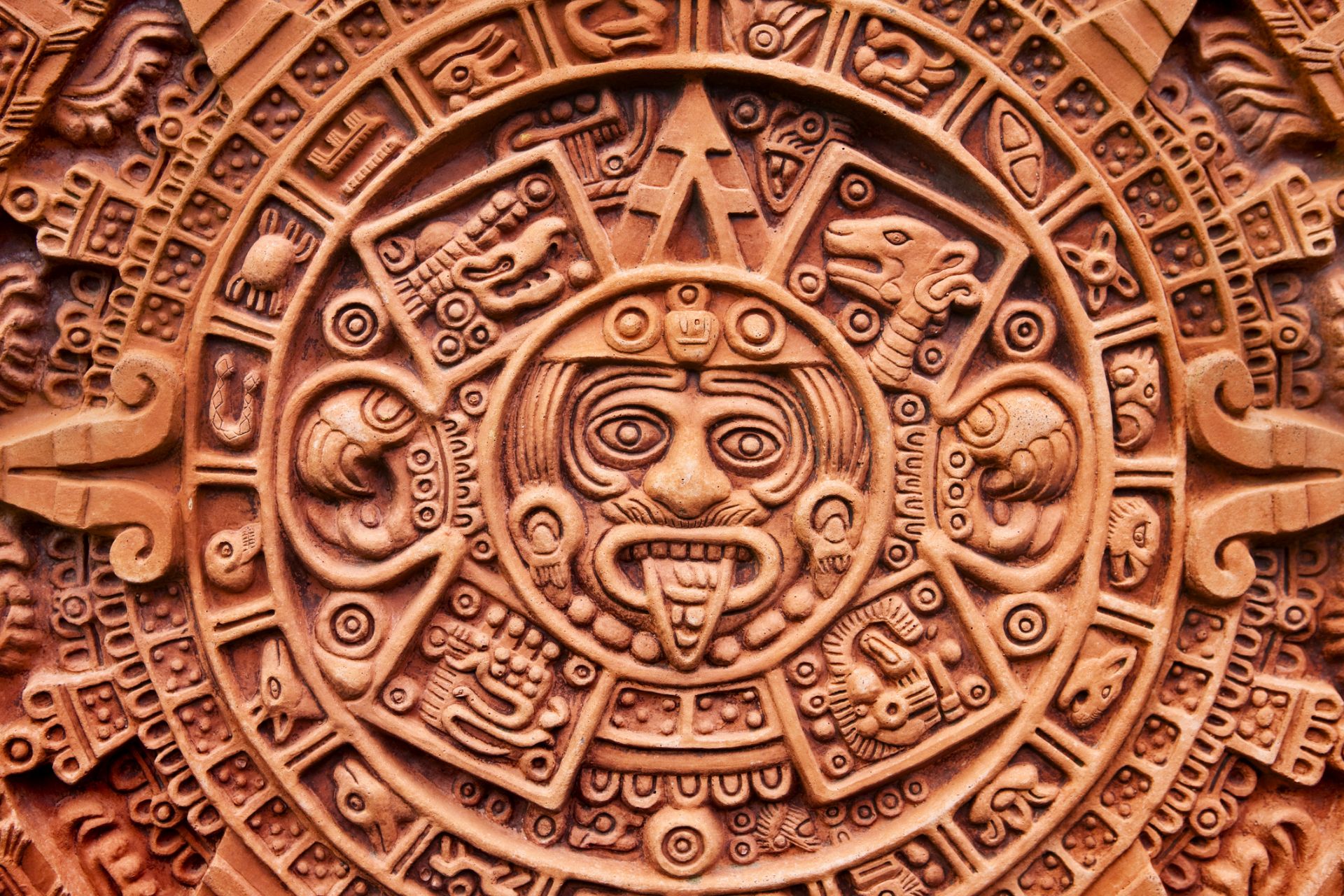 Мексико използва слънцето,  за да почисти историческите канали,  построени от ацтеките
