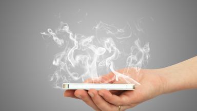 Смартфон предизвика евакуация на самолет