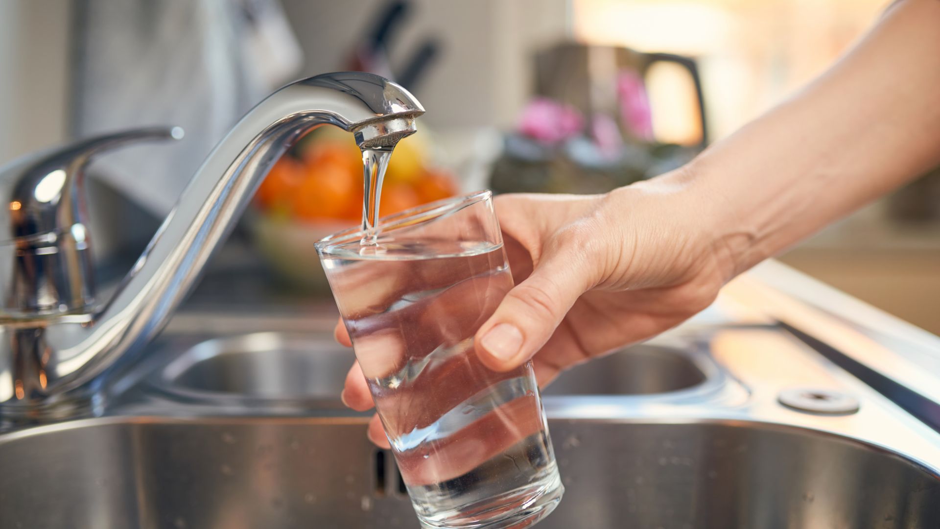 „Софийска вода“ временно ще прекъсне водоснабдяването в част от НПЗ „Изток“