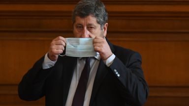 Аз отидох при Слави Трифонов за да го призова да