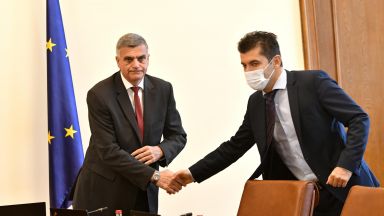 Служебният премиер Стефан Янев не отхвърли възможността да се включи