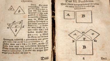 Тайнствена глинена плочка може да преобърне историята на математиката Тя