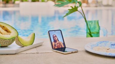 Защо 2021 е годината на сгъваемите смартфони