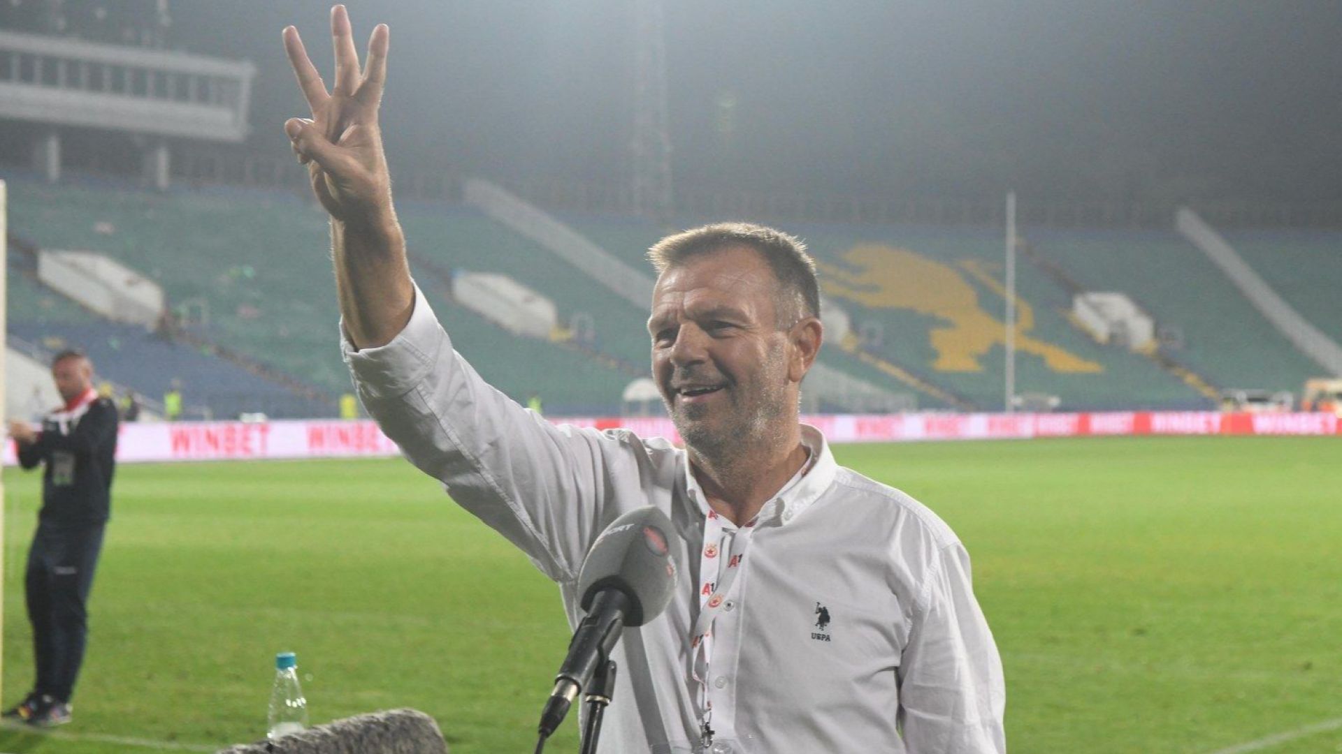 Щастливият Стойчо Младенов: Армейският дух се завърна в ЦСКА