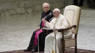 Папа Франциск назначи сестра Алесандра Смерили за временен секретар на