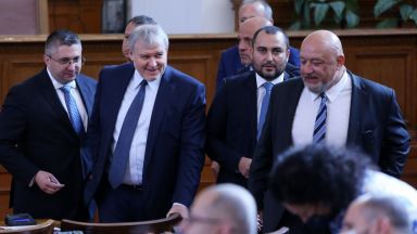 ГЕРБ и БСП се сблъскаха челно във вижданията си как