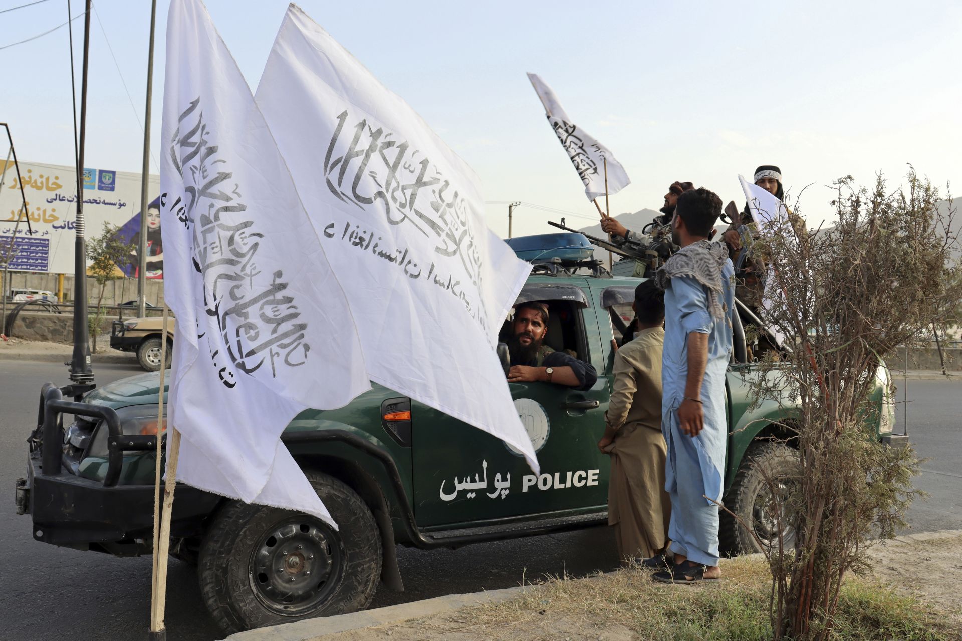 Талибани патрулират в Кабул