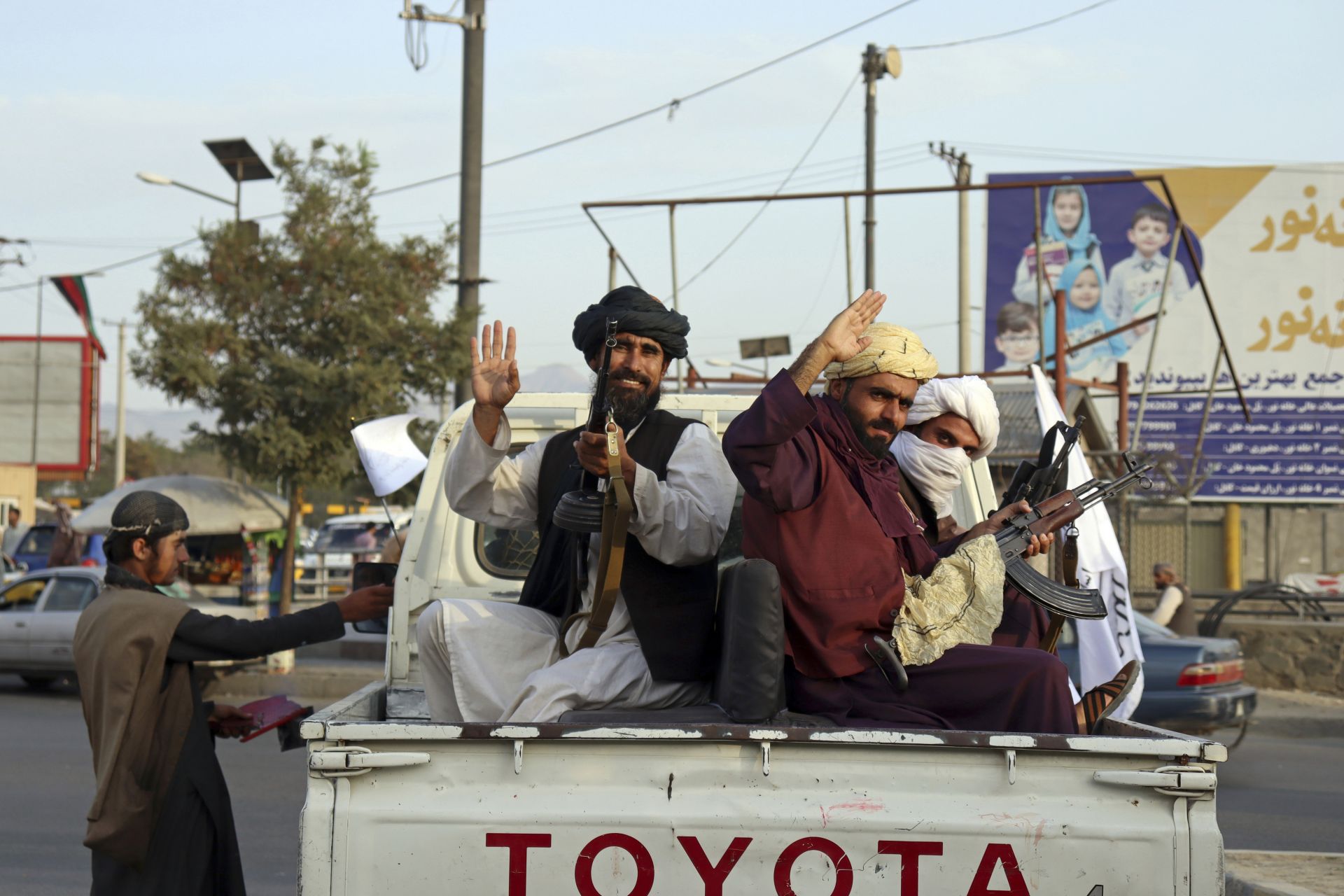 Талибани в Кабул
