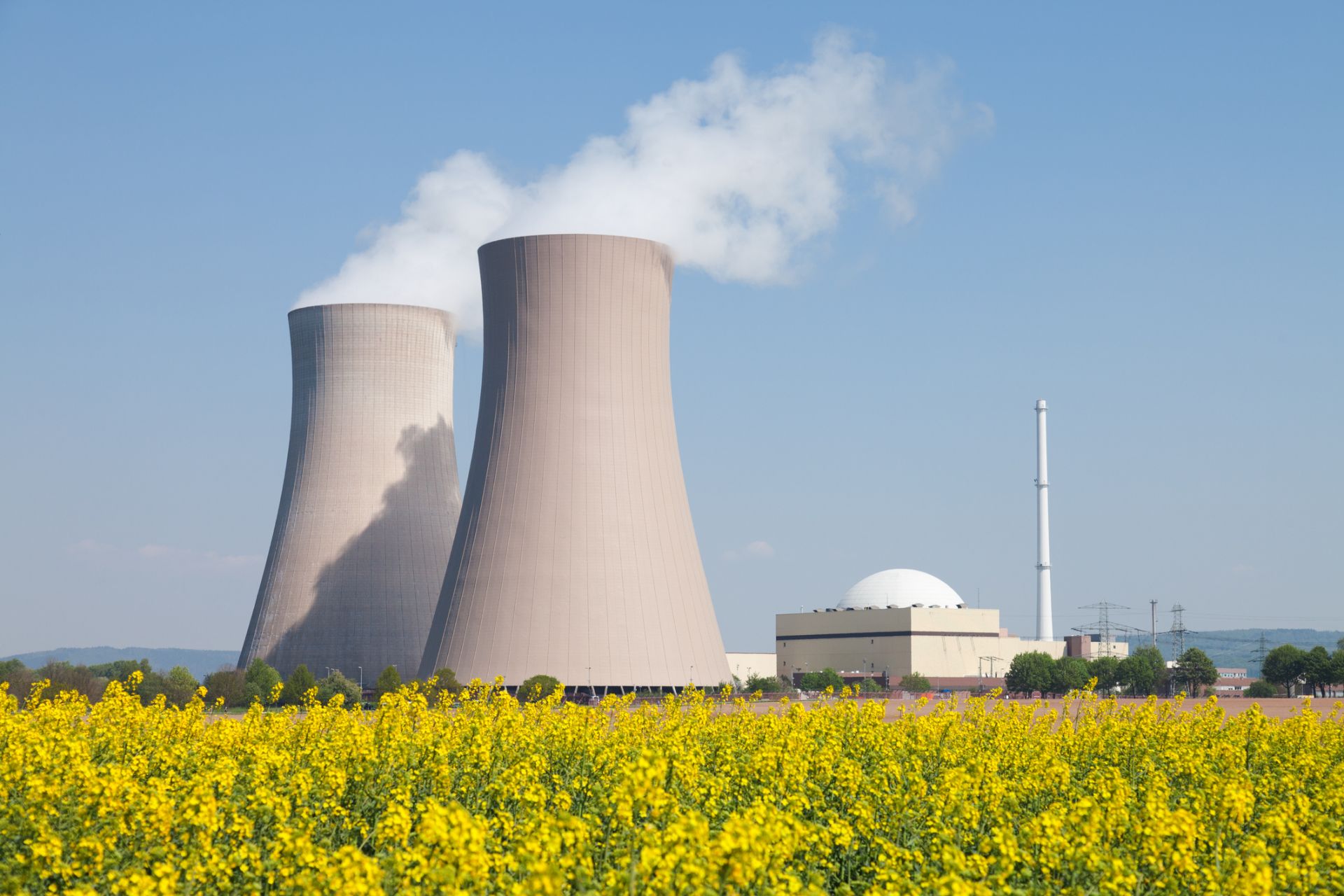 Може ли *атомната енергия* да бъде част от *зелената енергетика*?