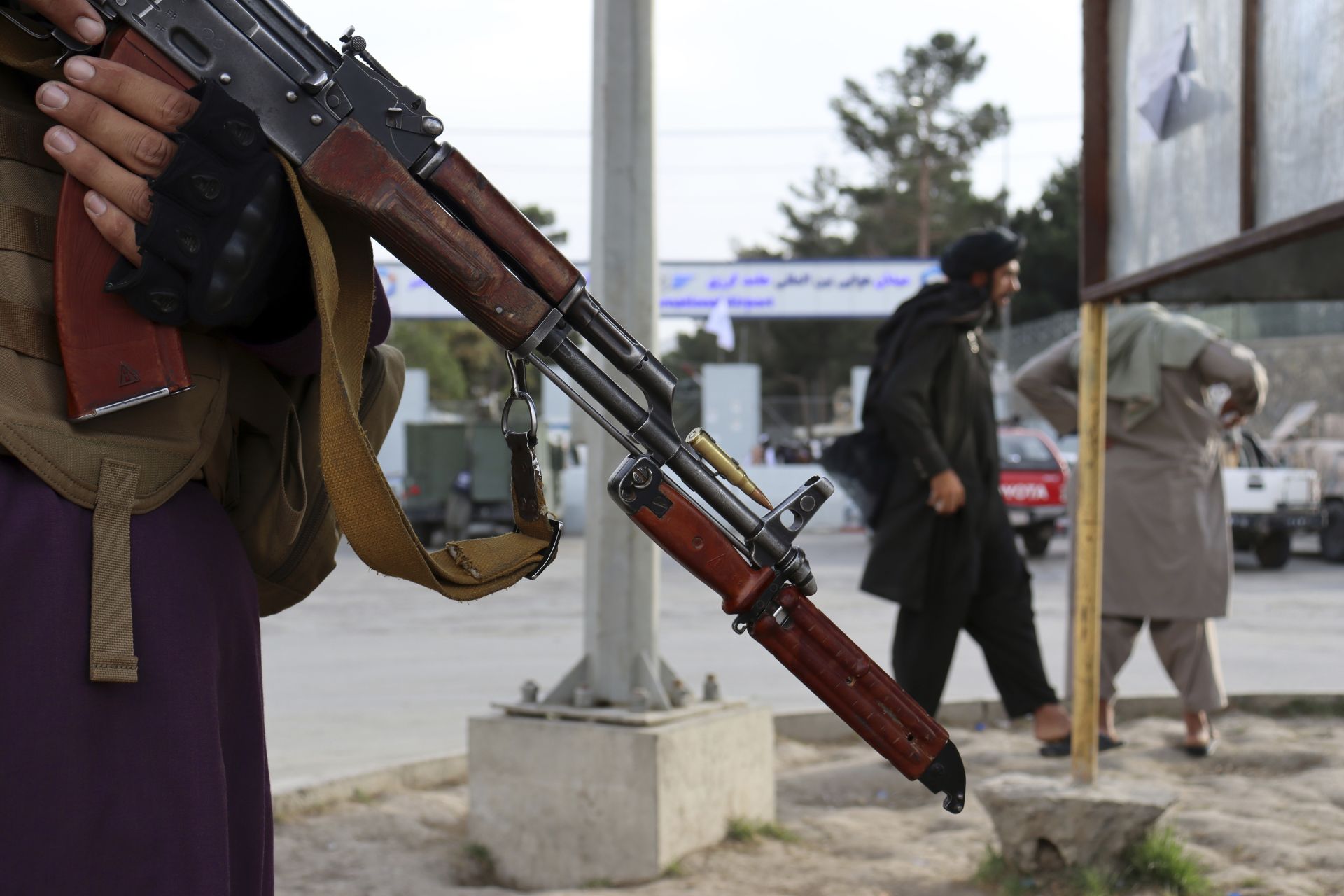 Летището в Кабул е под контрол на талибаните 
