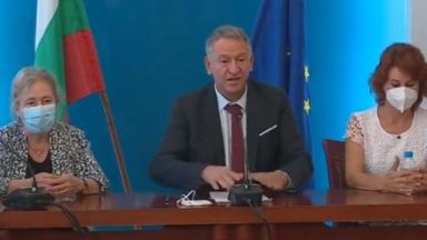 Преди да вземем решението за въвеждането на нови мерки обсъждахме