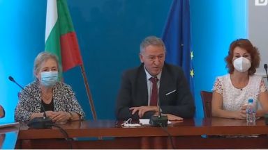 Преди да вземем решението за въвеждането на нови мерки обсъждахме