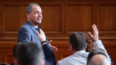 Напълно възможно е ако се появи нов политически субект на