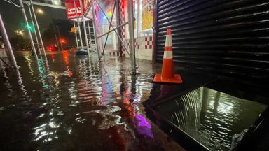 Най малко осем души са загинали при наводненията в Ню Йорк