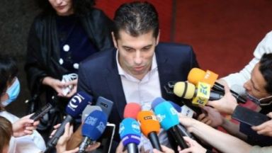 Едно очаквано решение на Конституционния съд КС разбуни силно политическия