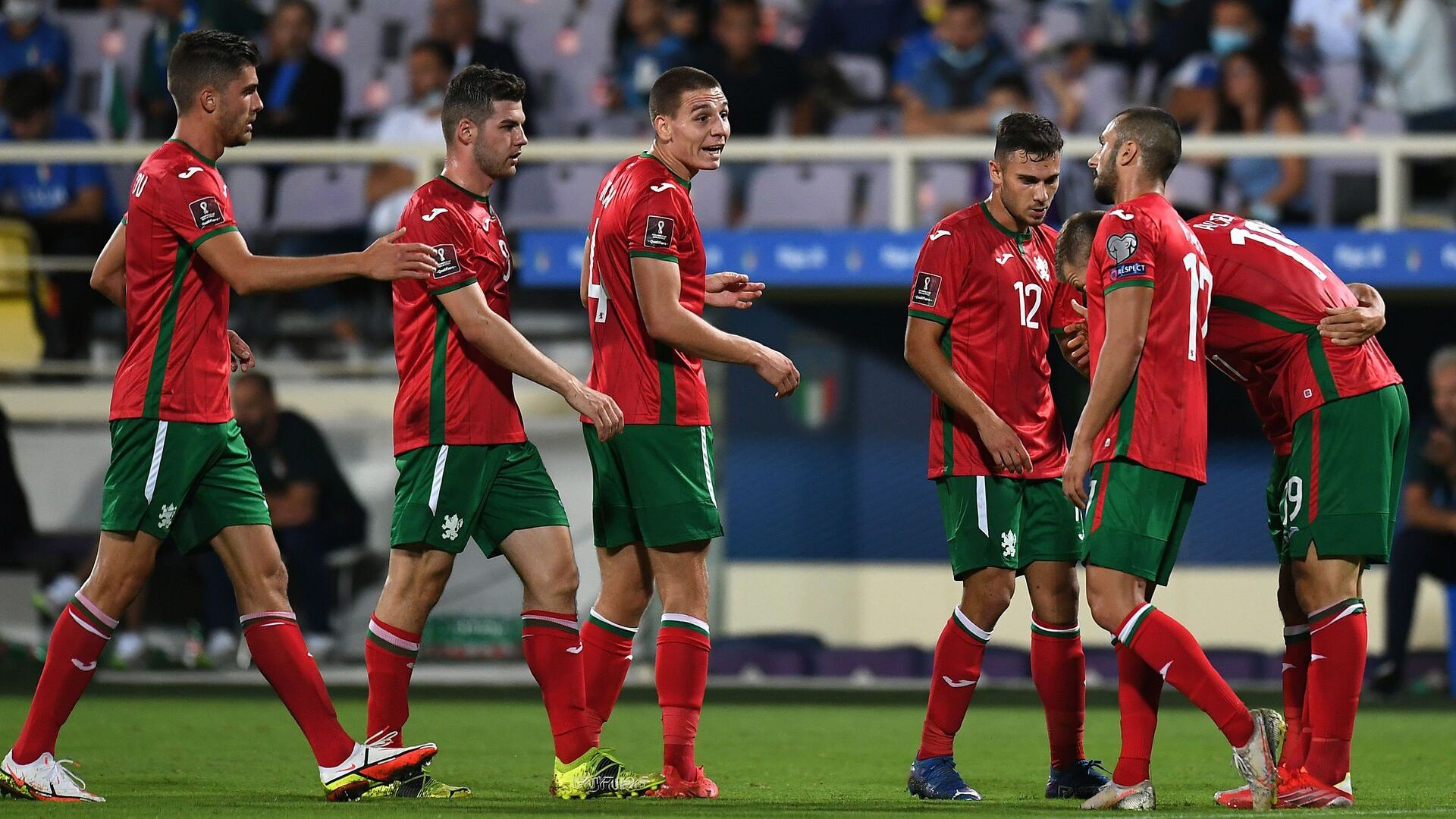 България шокира европейските шампиони, тръгна си с точка от Италия