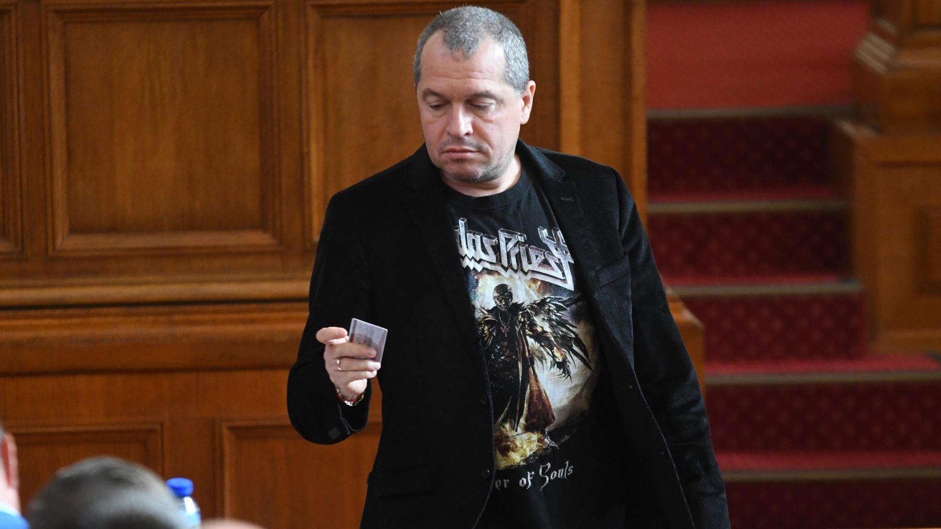 Тошко Йорданов след „ваксинационната реч” на Радан Кънев пред ЕП: Боклук!
