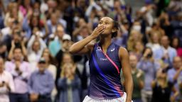 Лейла Фернандес продължава защитата на титлата си във Вашингтон