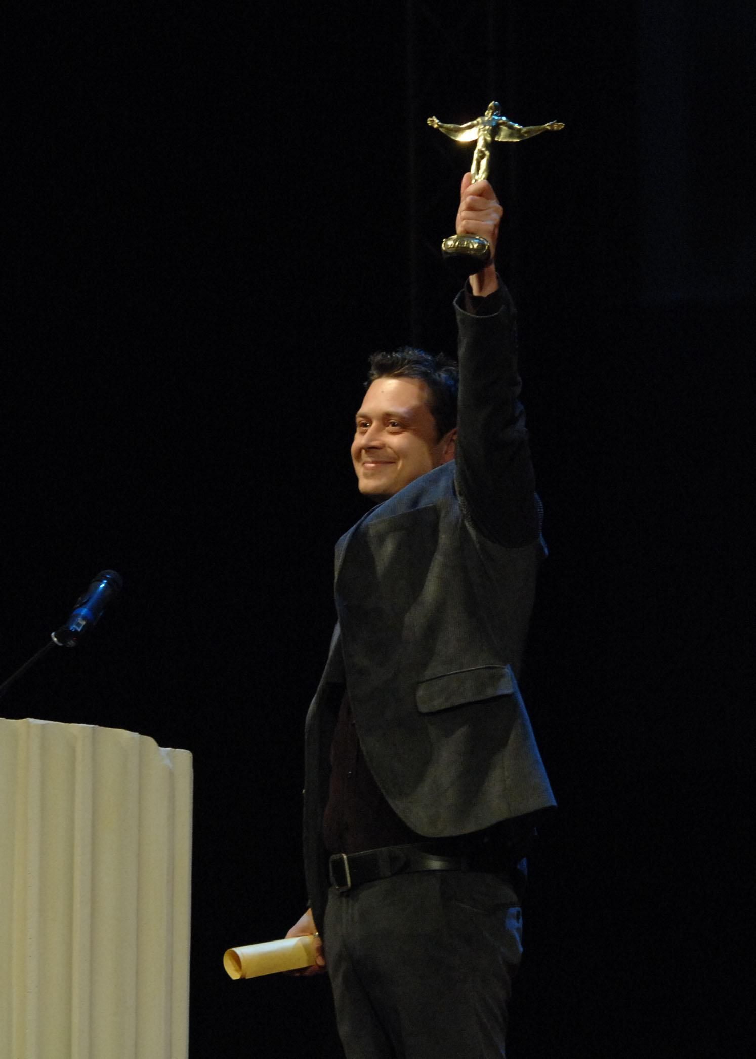 Ангел Генов при връчването на наградите - Театрални награди "Икар 2009"