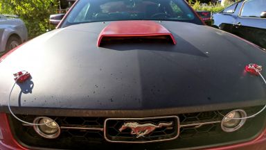 Клубът на собствениците на американски автомобили представи лимузините си пред